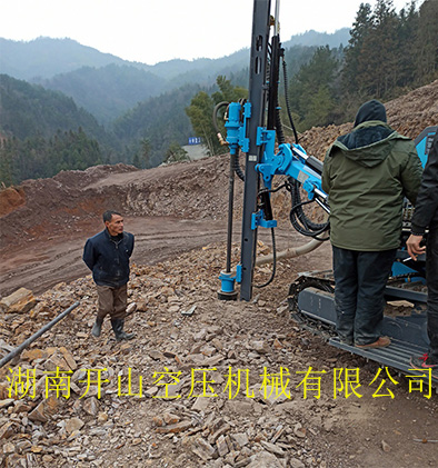 開山YC5T潛孔鉆機2.jpg
